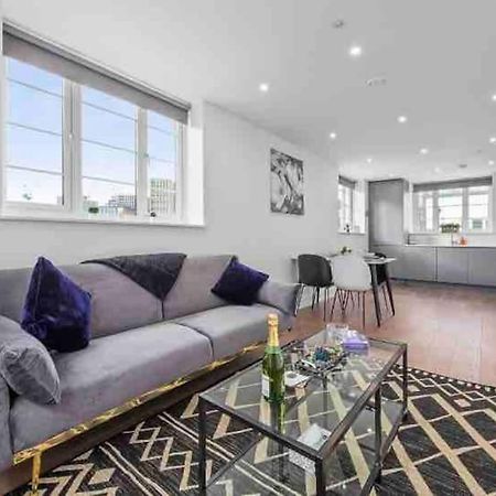 Appartamento Cozy Flat Near London Eye/ Victoria / Vauxhall Esterno foto
