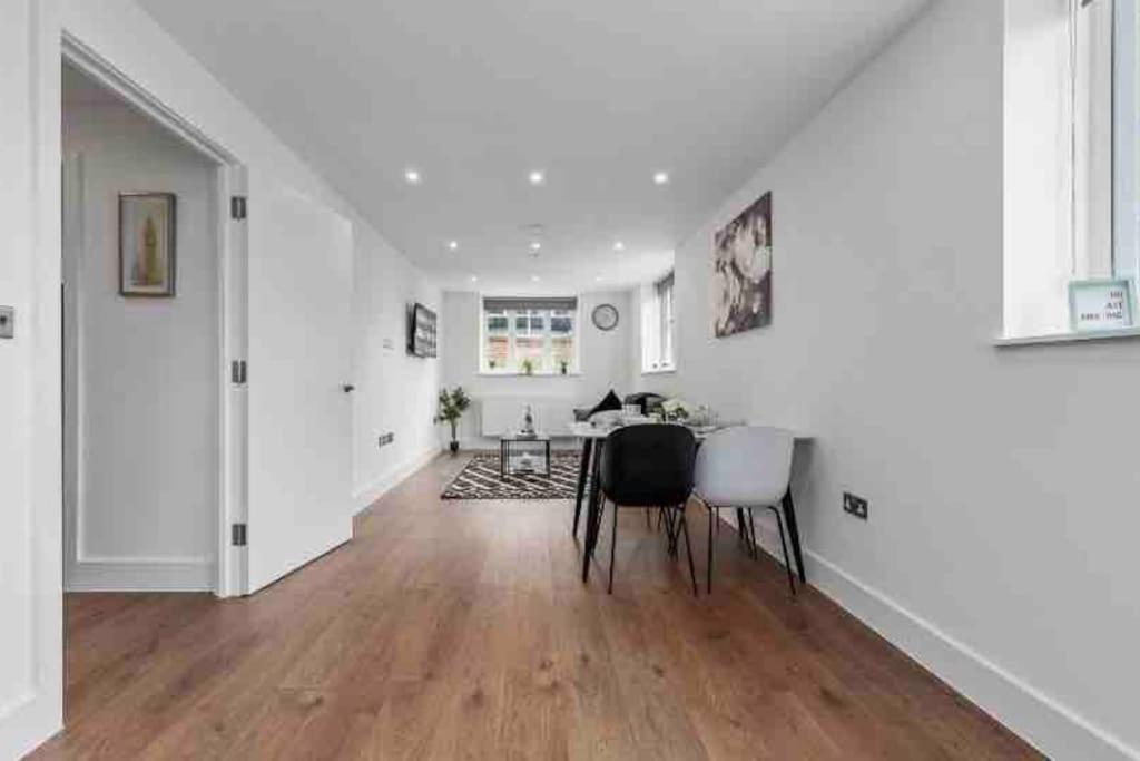 Appartamento Cozy Flat Near London Eye/ Victoria / Vauxhall Esterno foto