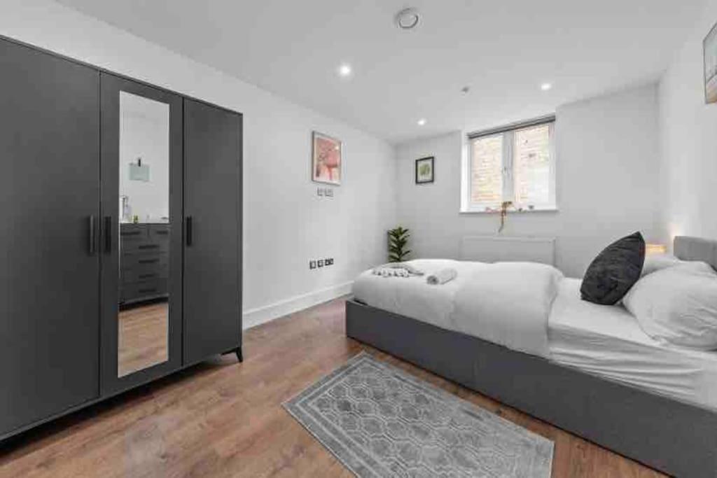 Appartamento Cozy Flat Near London Eye/ Victoria / Vauxhall Esterno foto