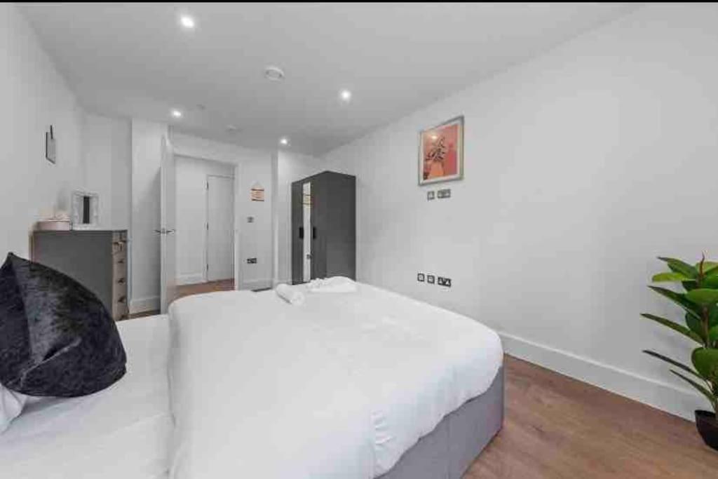 Appartamento Cozy Flat Near London Eye/ Victoria / Vauxhall Esterno foto