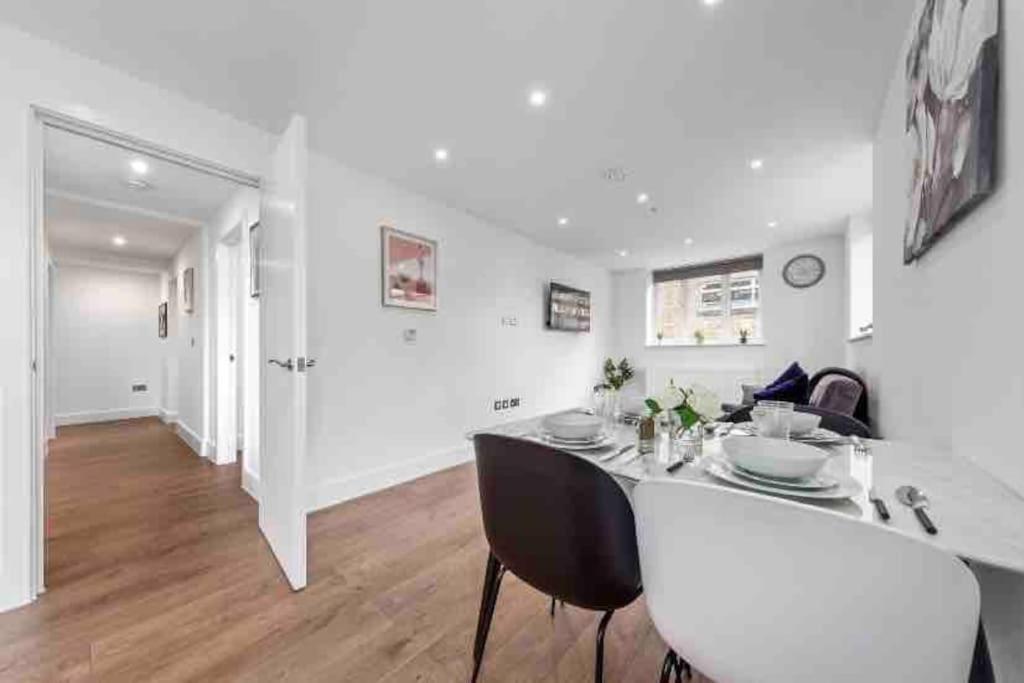 Appartamento Cozy Flat Near London Eye/ Victoria / Vauxhall Esterno foto