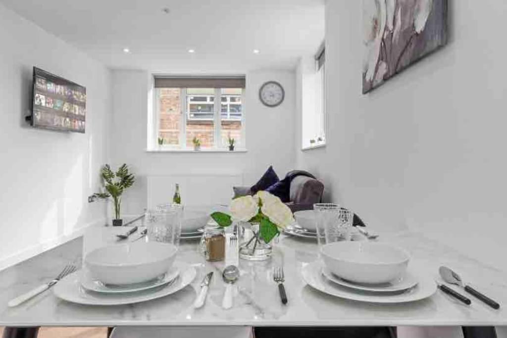 Appartamento Cozy Flat Near London Eye/ Victoria / Vauxhall Esterno foto